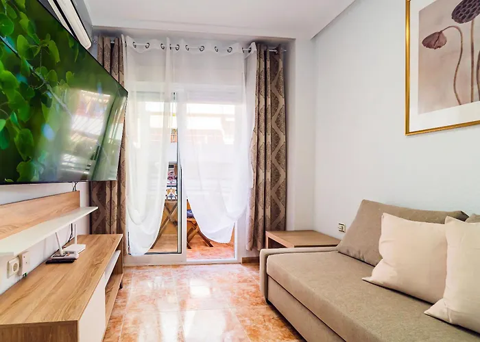 Elen, Direkt Am 아파트 또레비에하