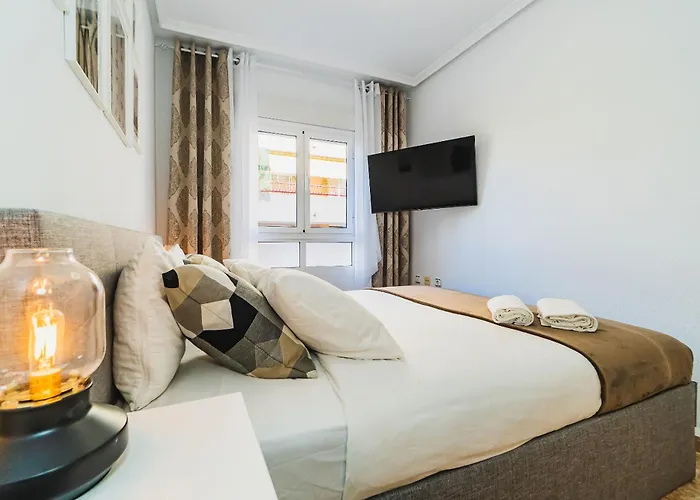 Elen, Direkt Am 아파트 또레비에하