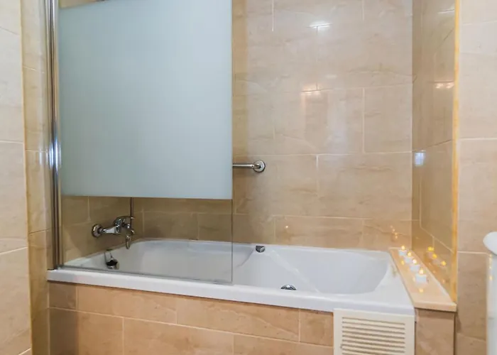 Elen, Direkt Am 아파트